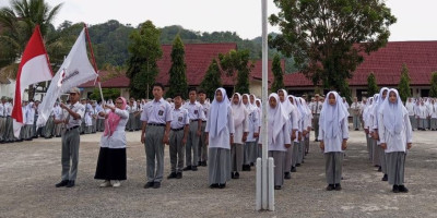 Pengukuhan PMR Wira SMK Negeri 3 Padangsidimpuan
