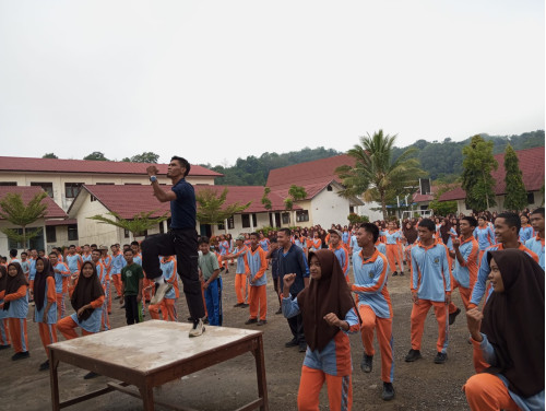 Senam Pagi Rutin Sabtu SMKN 3 Padangsidimpuan 