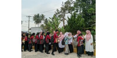 Salam 5S - Senyum Salam Sapa Sopan dan Santun